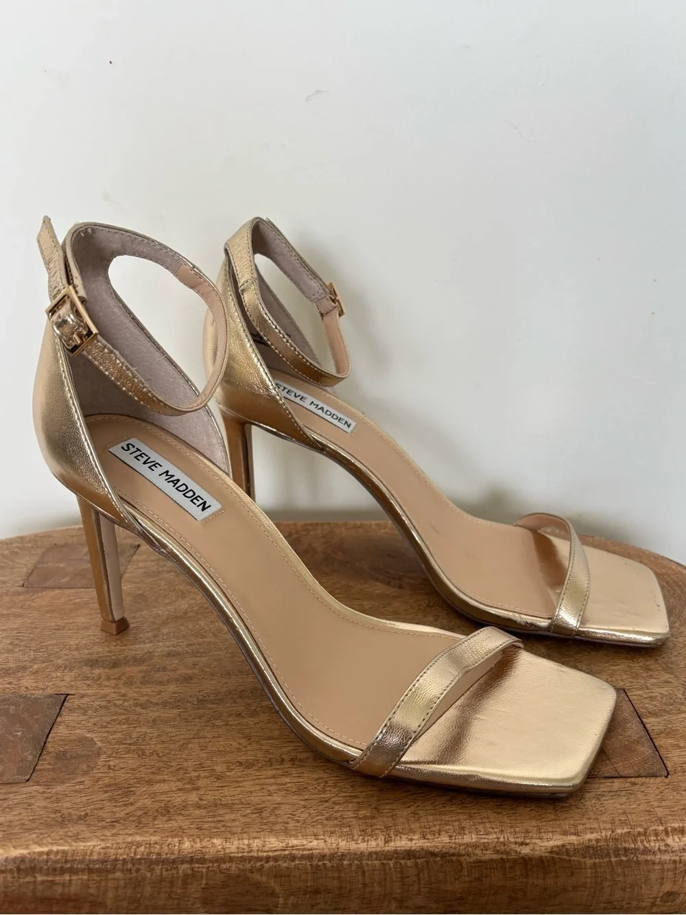 Steve Madden Piked Two Piece Stiletto Sandals Gold Size 9.5